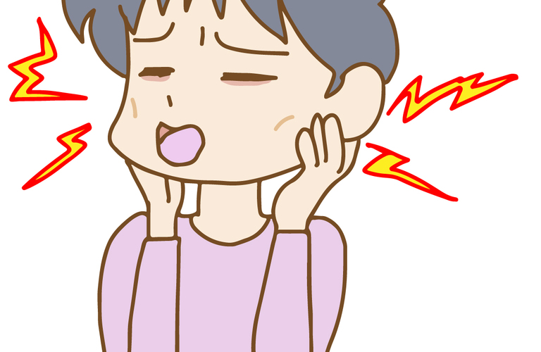 座り方で、顔のたるみやシワができるかもしれません。